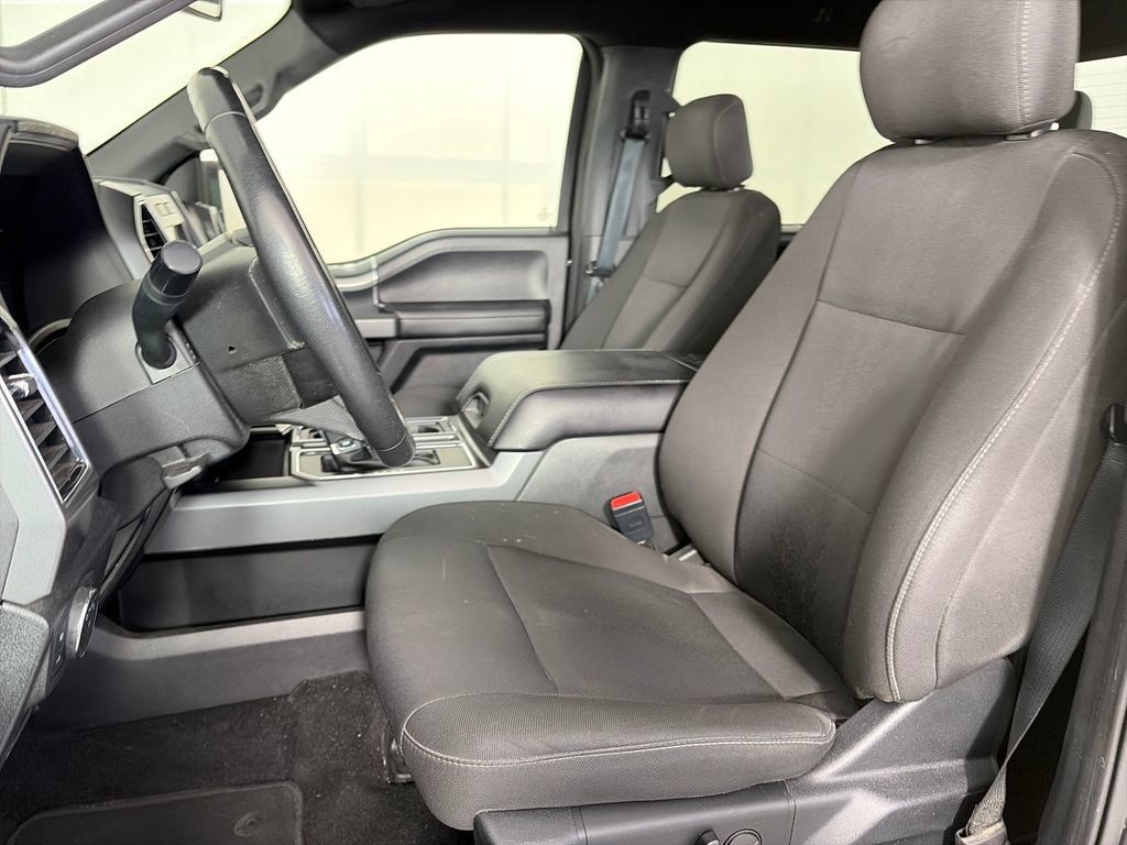 Used 2019 Ford F150 XLT w/ Equipment Group 302A Luxury AWD/4WD image 11