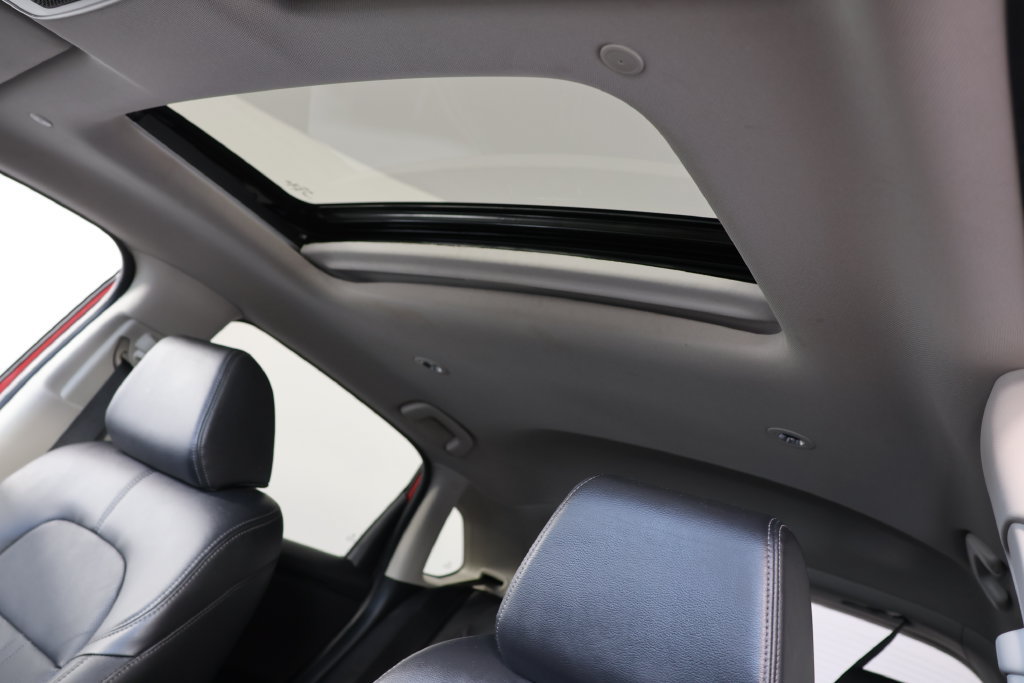 Used 2025 Honda HR-V EX-L image 18