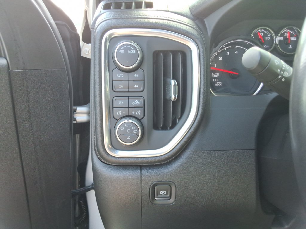 Certified 2021 Chevrolet Silverado 1500 RST w/ All Star Edition Plus AWD/4WD image 38