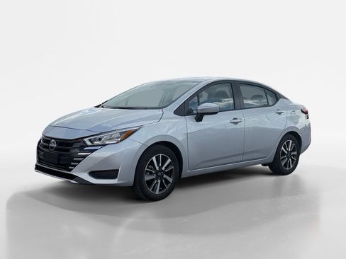Used 2025 Nissan Versa SV w/ Trunk Package FWD image 11