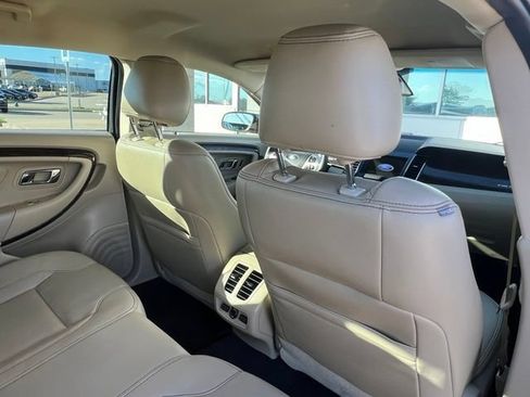 Used 2019 Ford Taurus Limited FWD image 8