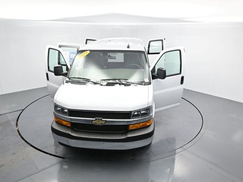 Used 2023 Chevrolet Express 2500 w/ Driver Convenience Package image 39