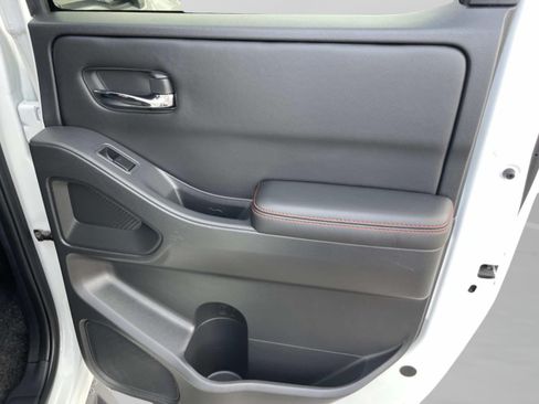 Used 2024 Nissan Frontier Pro-X w/ Technology Package RWD image 18