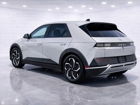 Used 2024 Hyundai Ioniq 5 SEL image 6