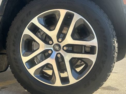 Used 2022 Land Rover Defender 90 X-Dynamic S image 39