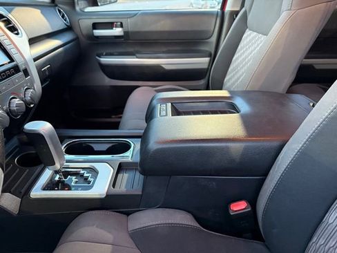 Used 2019 Toyota Tundra SR5 w/ SR5 Upgrade Package image 23