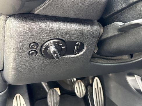 Used 2016 MINI Cooper S image 17