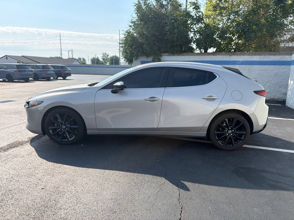 Used 2024 MAZDA MAZDA3 s FWD image 2