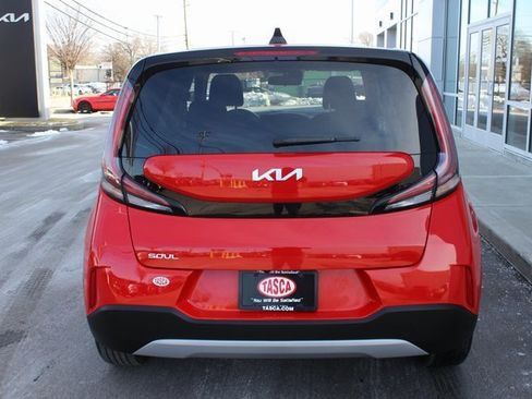 Used 2023 Kia Soul LX w/ LX Technology Package image 25