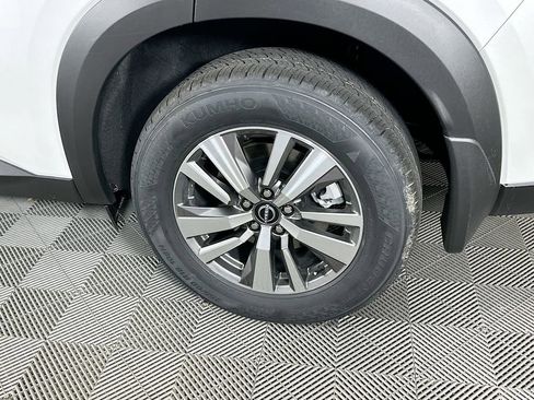 New 2026 Nissan Pathfinder SL AWD/4WD image 39