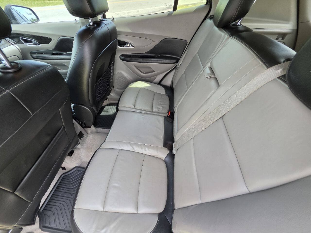 Used 2013 Buick Encore Leather FWD image 5