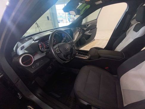 Used 2024 Chevrolet Trax RS w/ Driver Confidence Package FWD image 27