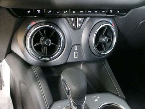 Used 2025 Chevrolet Blazer LT AWD/4WD image 20