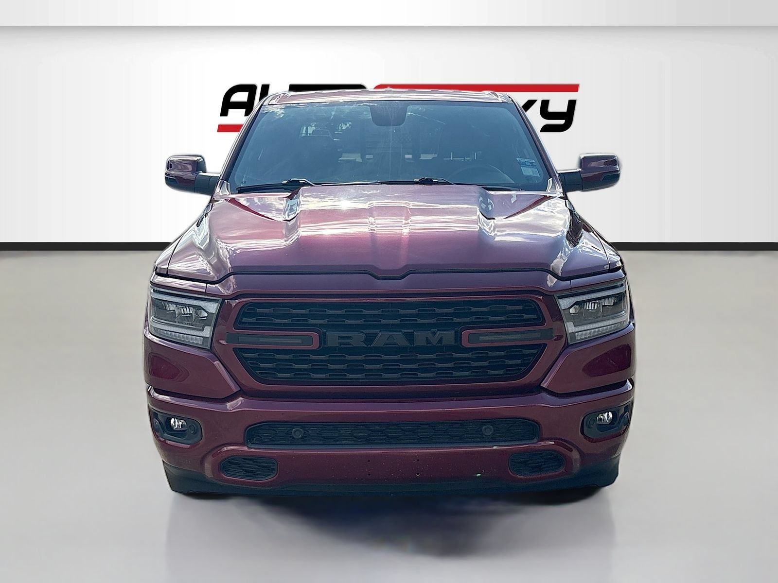 Used 2023 RAM 1500 Lone Star AWD/4WD image 2