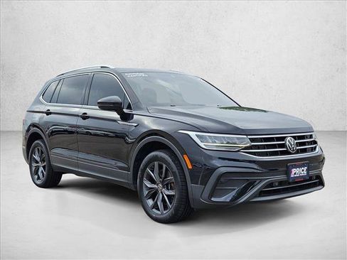 Used 2022 Volkswagen Tiguan SE AWD/4WD image 3