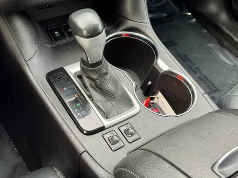 Used 2015 Toyota Highlander XLE image 28