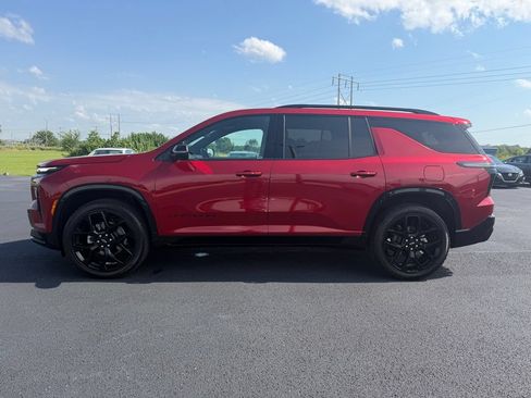 Used 2025 Chevrolet Traverse RS w/ LPO, Cargo Package FWD image 26