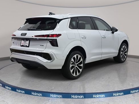 New 2026 Audi Q3 quattro 2.0T AWD/4WD image 5