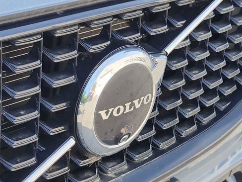 Used 2024 Volvo XC60 B5 Ultimate w/ Climate Package AWD/4WD image 4