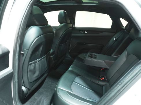 Used 2022 Kia K5 GT-Line w/ GT-Line FWD Premium Package image 11