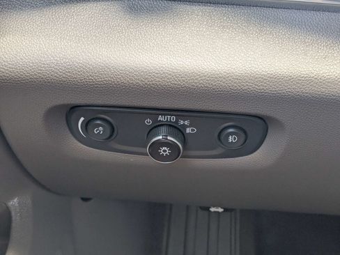 Used 2019 Chevrolet Traverse LT w/ LT Premium Package FWD image 31