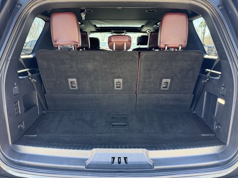 Used 2024 Ford Expedition Limited image 33