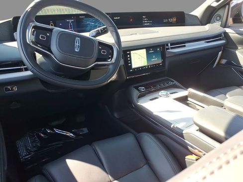 New 2026 Lincoln Navigator Reserve AWD/4WD image 6