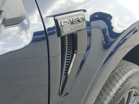 Used 2025 Ford F150 Lariat w/ Equipment Group 501A Mid AWD/4WD image 8