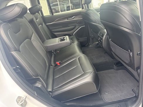 Used 2022 Jeep Grand Cherokee Limited 4xe w/ MOPAR Finishing Package image 40