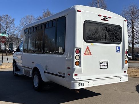 Used 2015 Ford E-350 and Econoline 350 Super Duty image 6