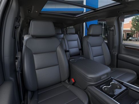 New 2026 Chevrolet Tahoe Z71 w/ Comfort Package AWD/4WD image 40