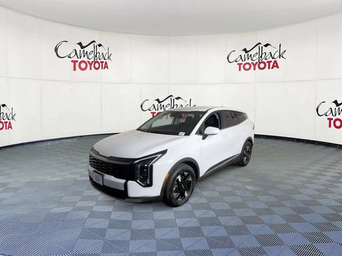 Used 2026 Kia Sportage LX FWD image 6
