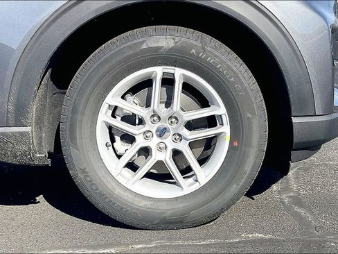 New 2026 Ford Explorer Active image 12