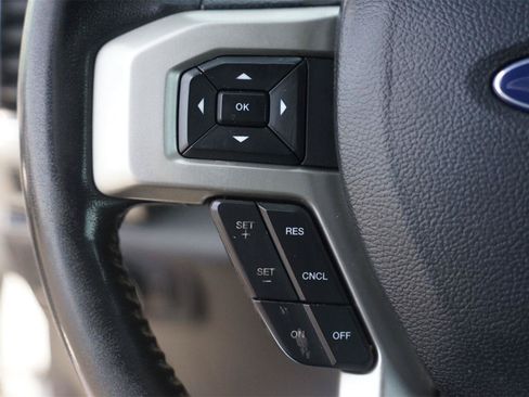 Used 2021 Ford F350 Lariat w/ Lariat Value Package AWD/4WD image 22