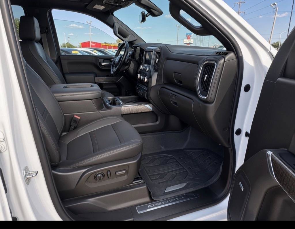 Used 2022 GMC Sierra 1500 Denali w/ Denali Reserve Package AWD/4WD image 13