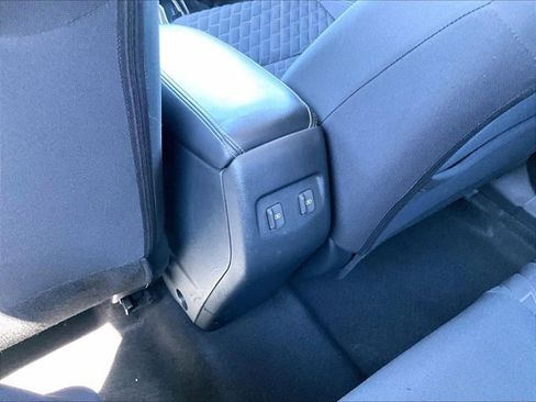 Used 2023 Nissan Kicks SV image 22