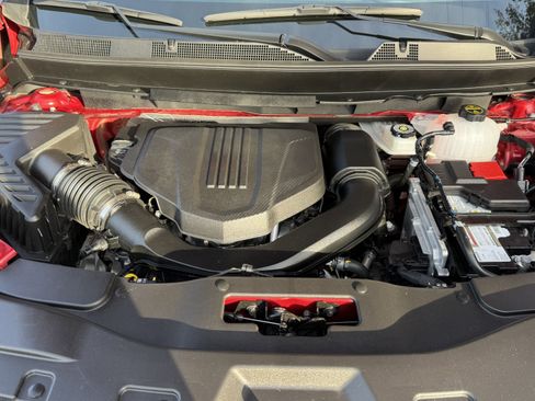 Used 2024 GMC Acadia AT4 w/ Super Cruise Package image 10