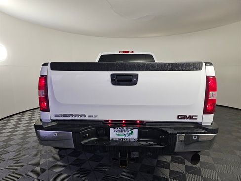 Used 2011 GMC Sierra 3500 SLT w/ SLT Convenience Package image 6