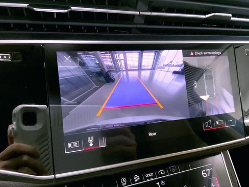 Used 2022 Audi Q7 3.0T Premium w/ Convenience Package image 23