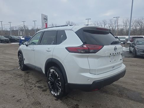 New 2026 Nissan Rogue SV image 5