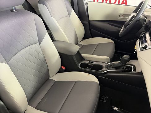 Used 2025 Toyota Corolla LE FWD image 25