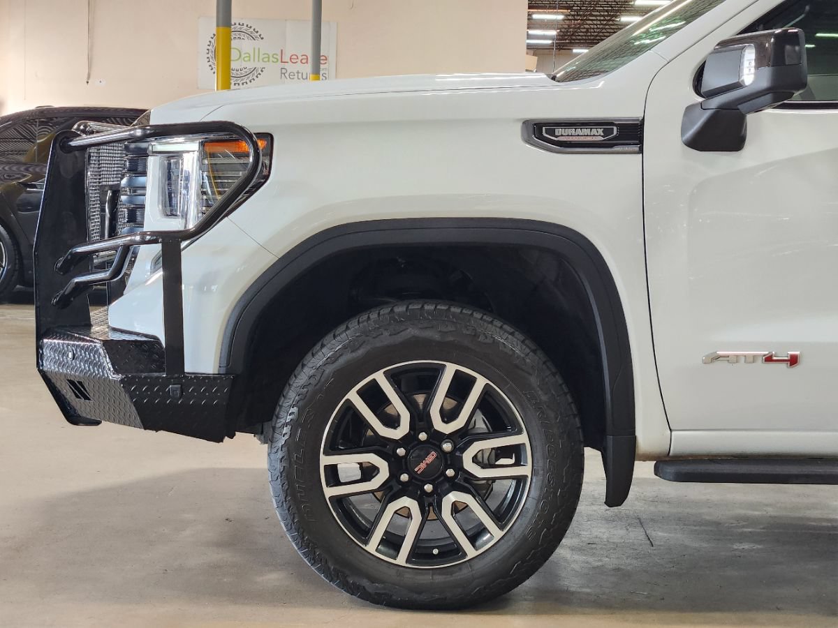 Used 2025 GMC Sierra 1500 AT4 w/ AT4 Premium Package AWD/4WD image 5
