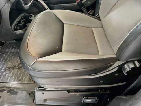 Used 2024 RAM ProMaster 2500 w/ Safety Group FWD image 19