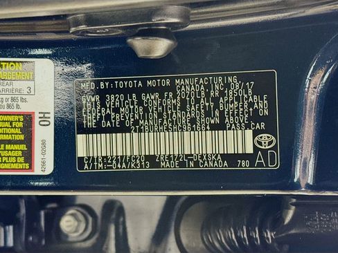 Used 2017 Toyota Corolla SE w/ Carpet Mat Package (TMS) FWD image 32