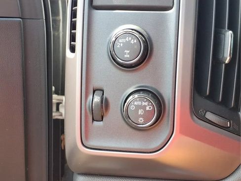 Used 2017 GMC Sierra 1500 SLT w/ All Terrain Package AWD/4WD image 13