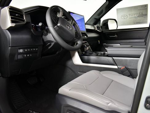 New 2026 Toyota Tundra SR5 image 17
