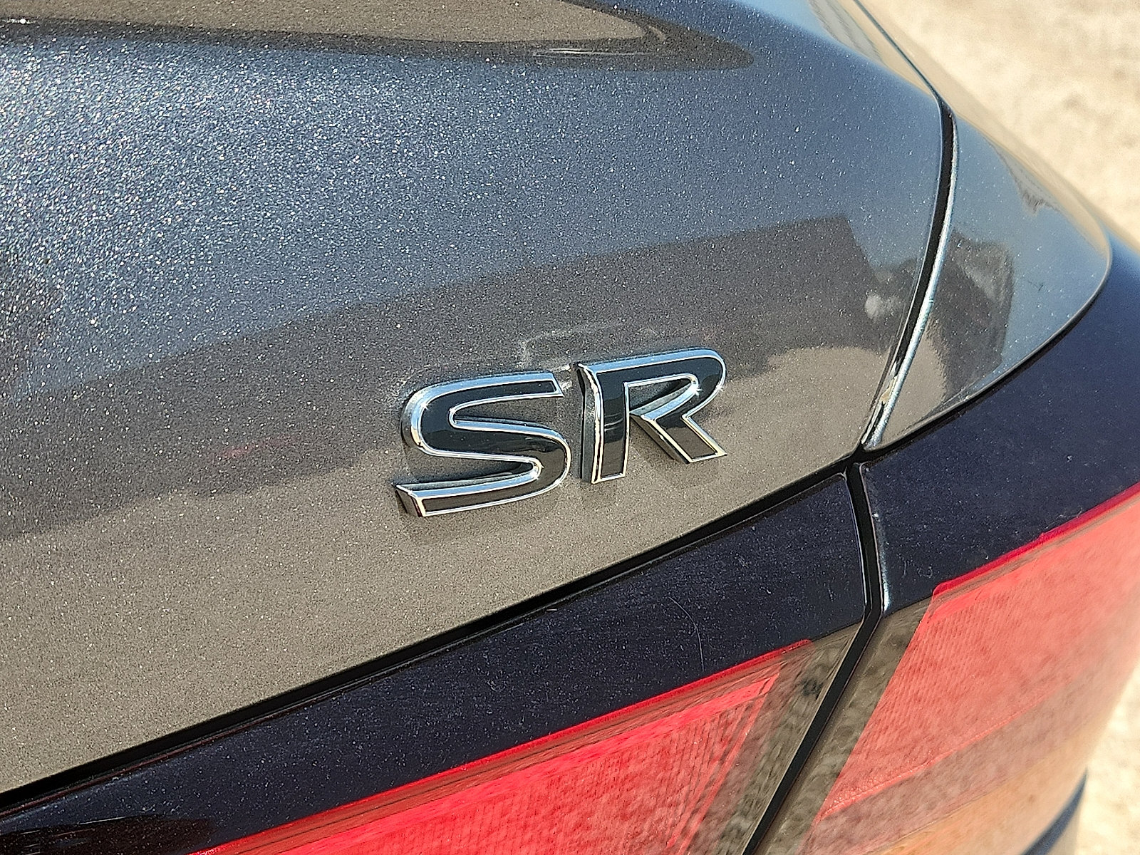 Used 2022 Nissan Altima 2.5 SR FWD image 9