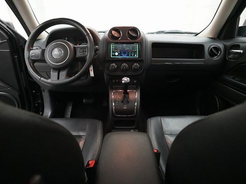 Used 2016 Jeep Patriot High Altitude image 5
