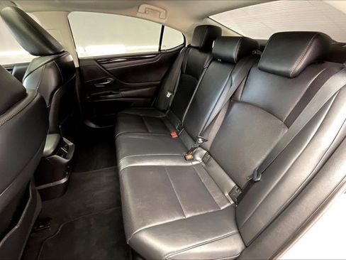 Used 2021 Lexus ES 300h w/ Premium Package image 19