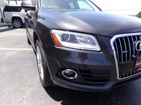 Used 2017 Audi Q5 2.0T Premium Plus w/ Technology Package AWD/4WD image 28